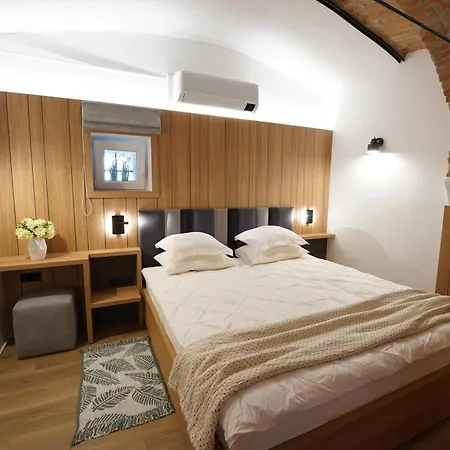 Beli Labod * メドヴォデ